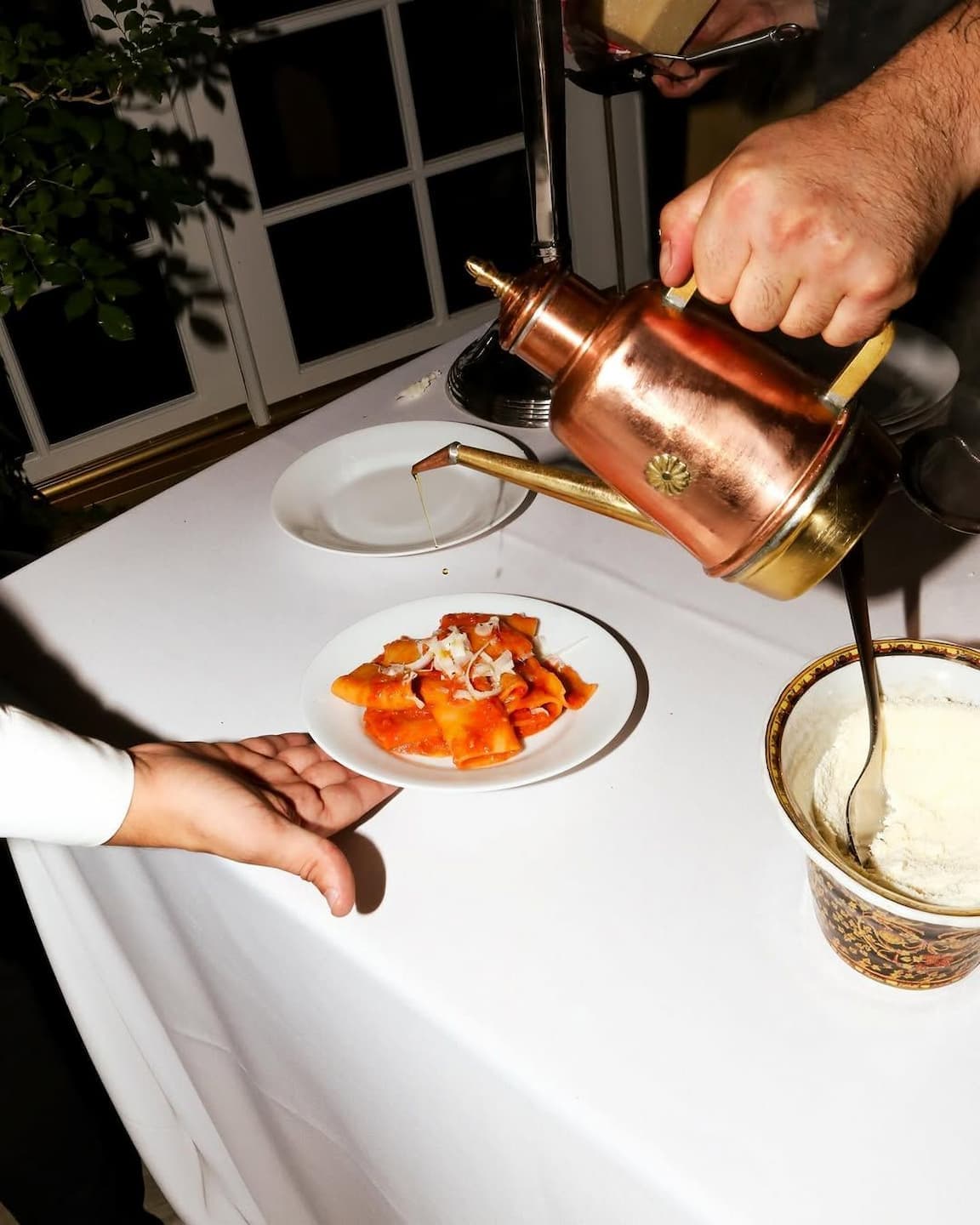 Plat raffiné préparé par un chef indépendant - Service de restauration à domicile